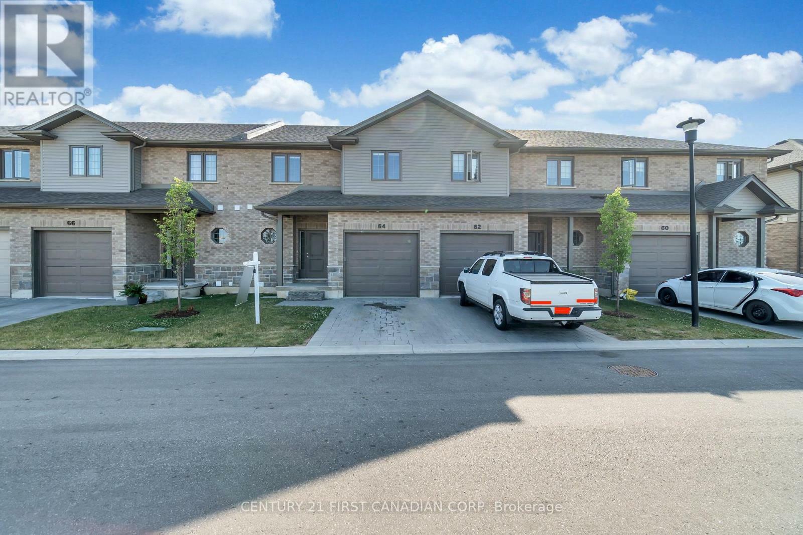 Property Photo:  2910 Tokala Trail 64  ON N6G 5B4 