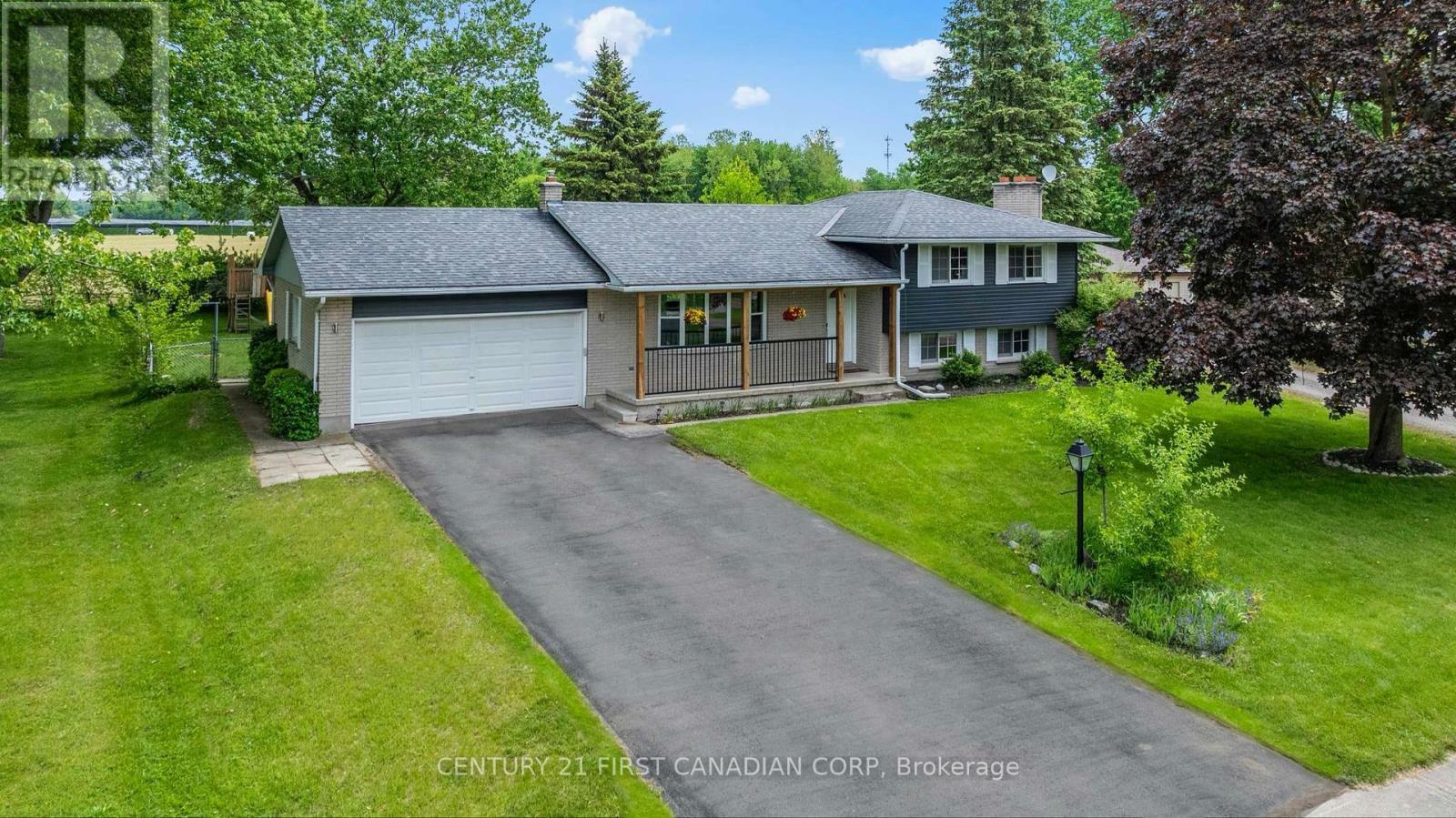 741 Glover Crescent  Strathroy Caradoc (Mount Brydges) ON N0L 1W0 photo