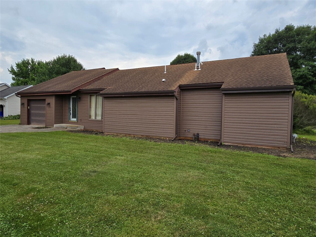 Property Photo:  204 Stonehaven Drive  PA 16412 