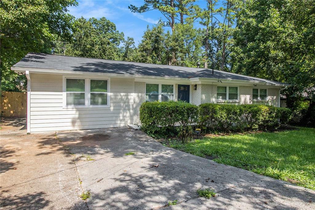 Property Photo:  1975 Glenmar Drive  GA 30032 