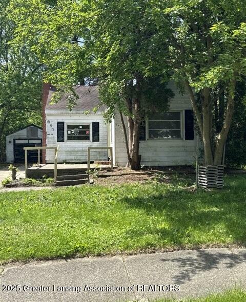 642 Samantha Avenue  Lansing MI 48910 photo