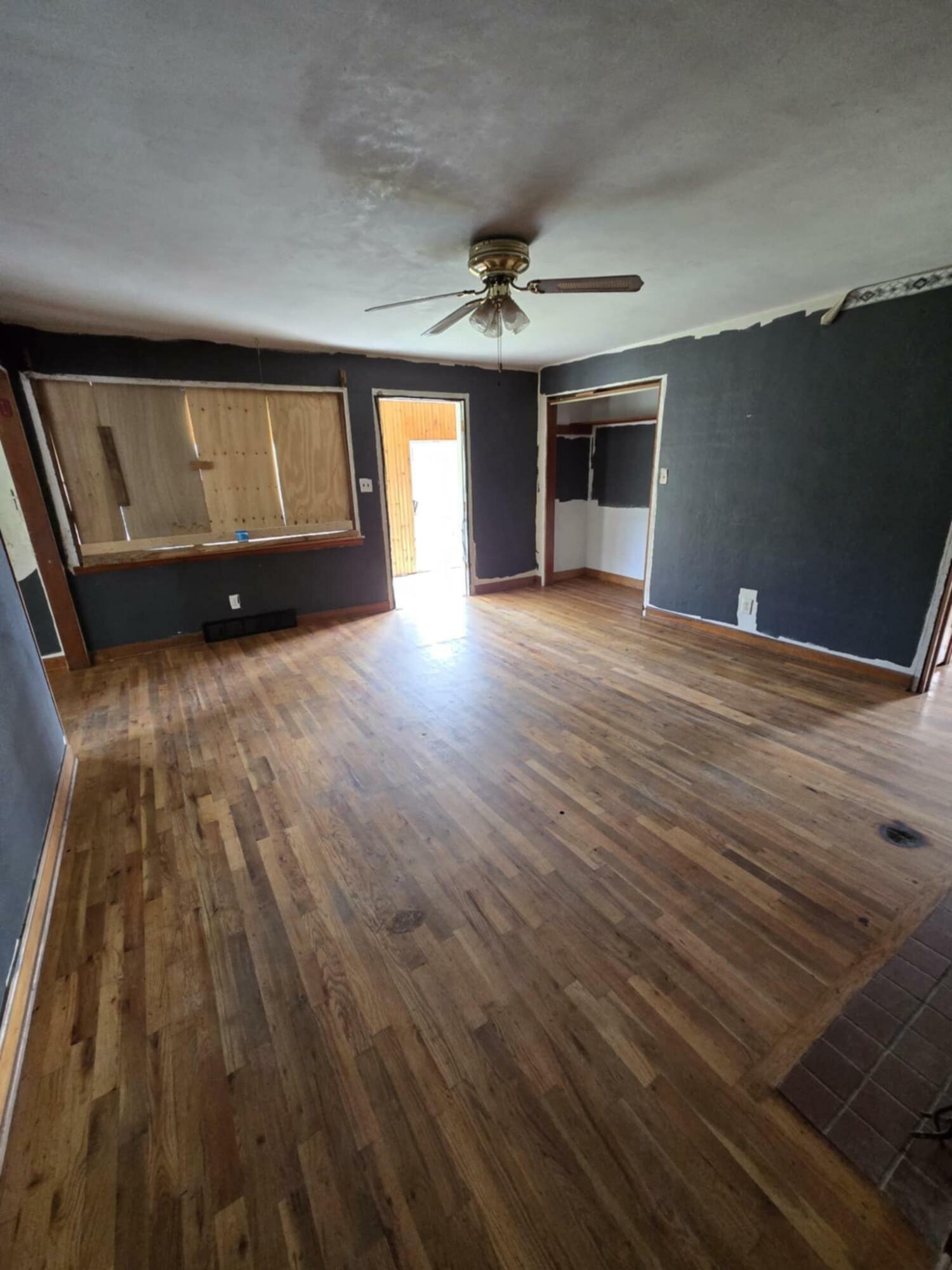 Property Photo: 3040 Knobs Rd WV 24983