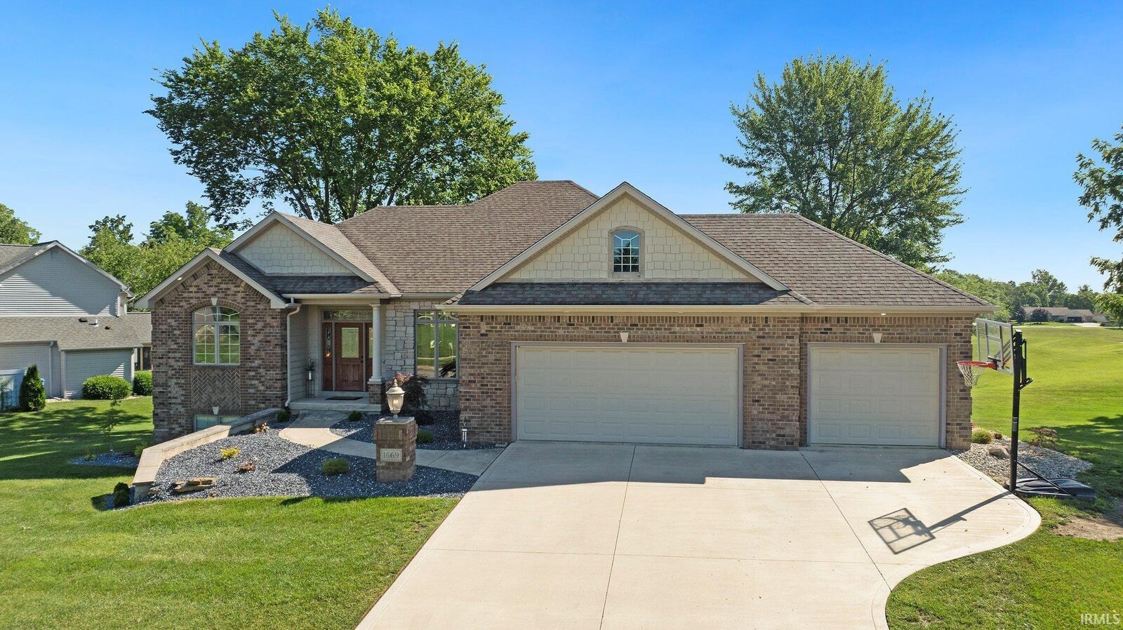 Property Photo:  1669 E Brookside Trail  IN 46725 