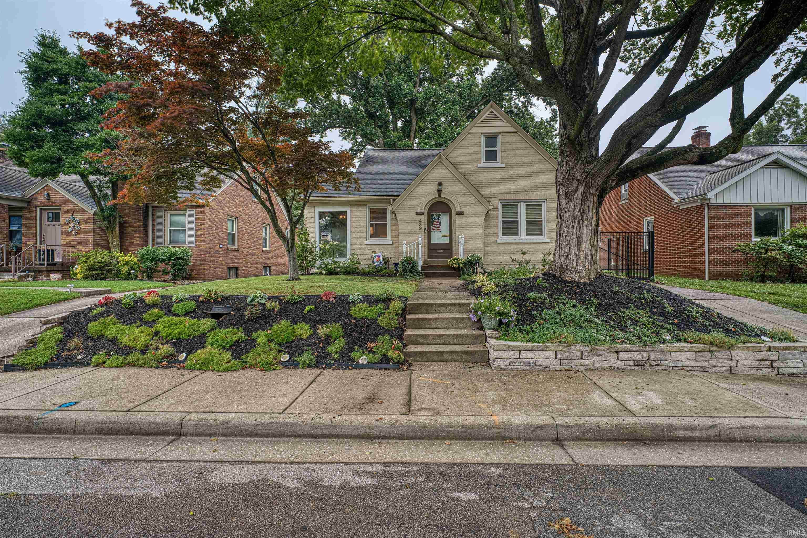 Property Photo:  439 S Spring Street  IN 47714 