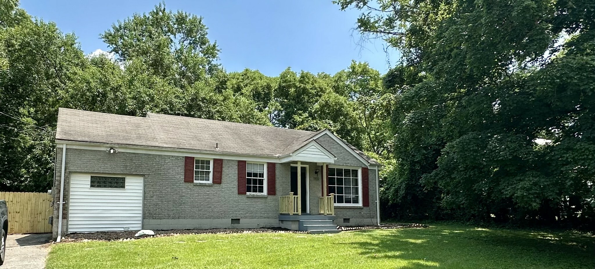 Property Photo:  4906 Ruskin Ave  TN 37216 