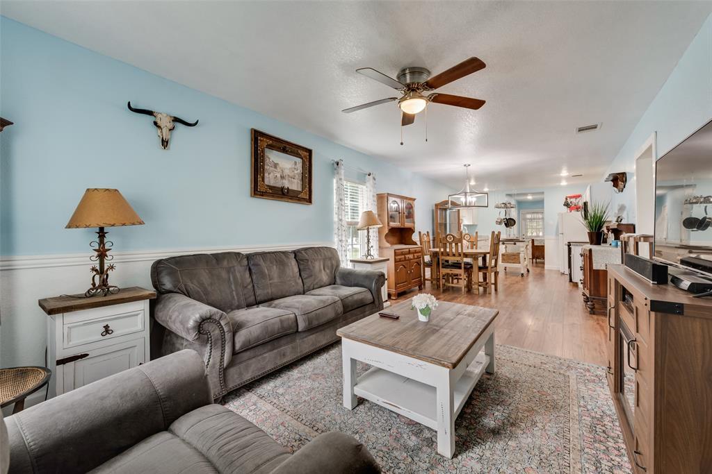Photo de la propriété: 308 E Davis Avenue TX 76009