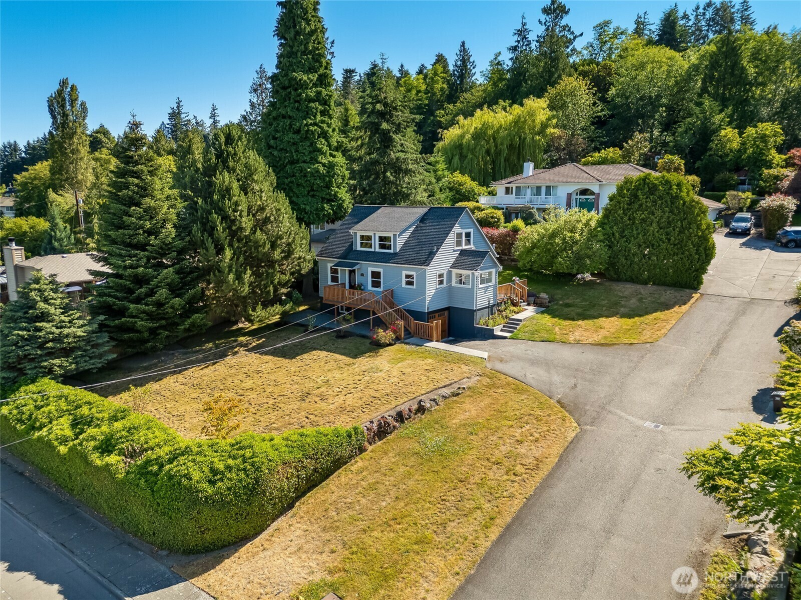 Property Photo:  4725  Glenwood Avenue  WA 98203 