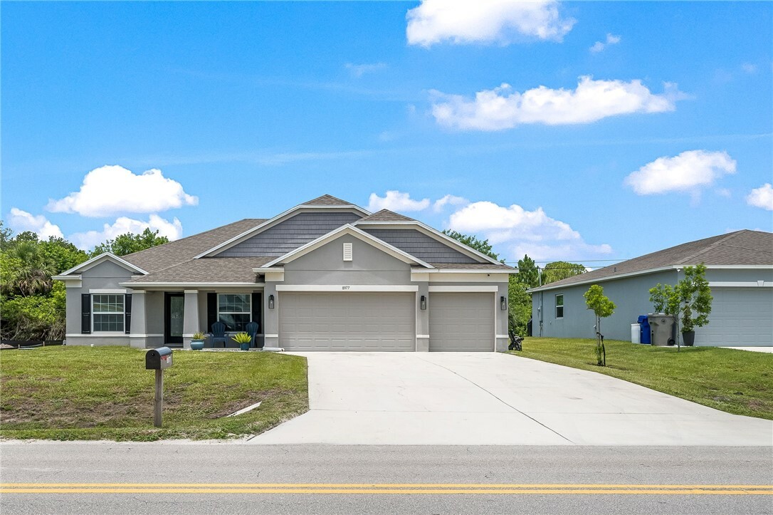 Property Photo:  8977 101st Avenue  FL 32967 
