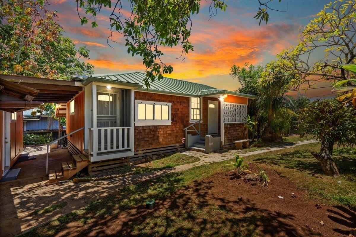Property Photo: 752 Noholani St HI 96708