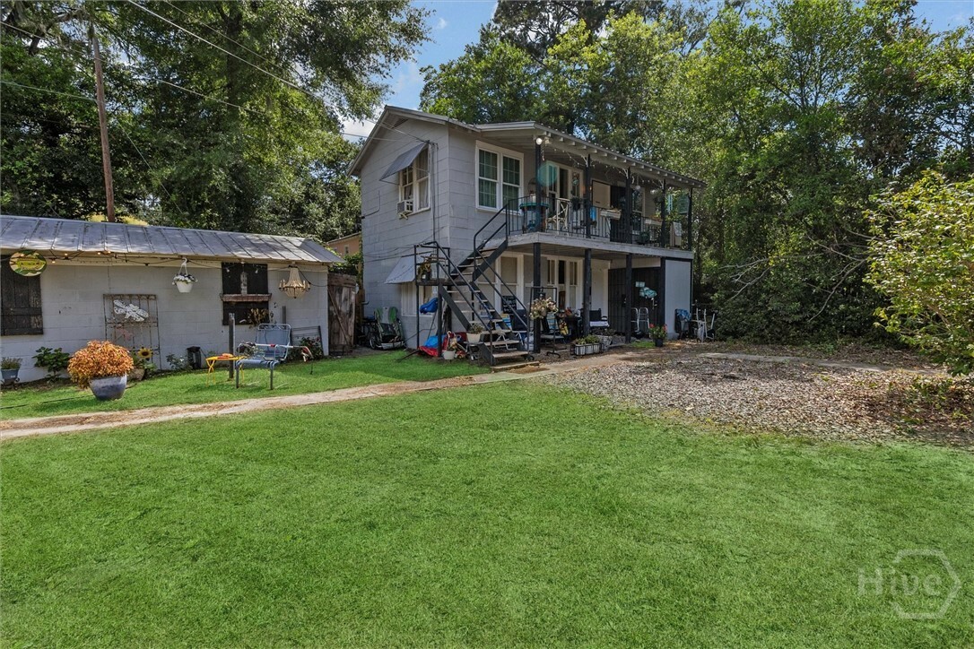 Property Photo: 122 W 61st Street GA 31405
