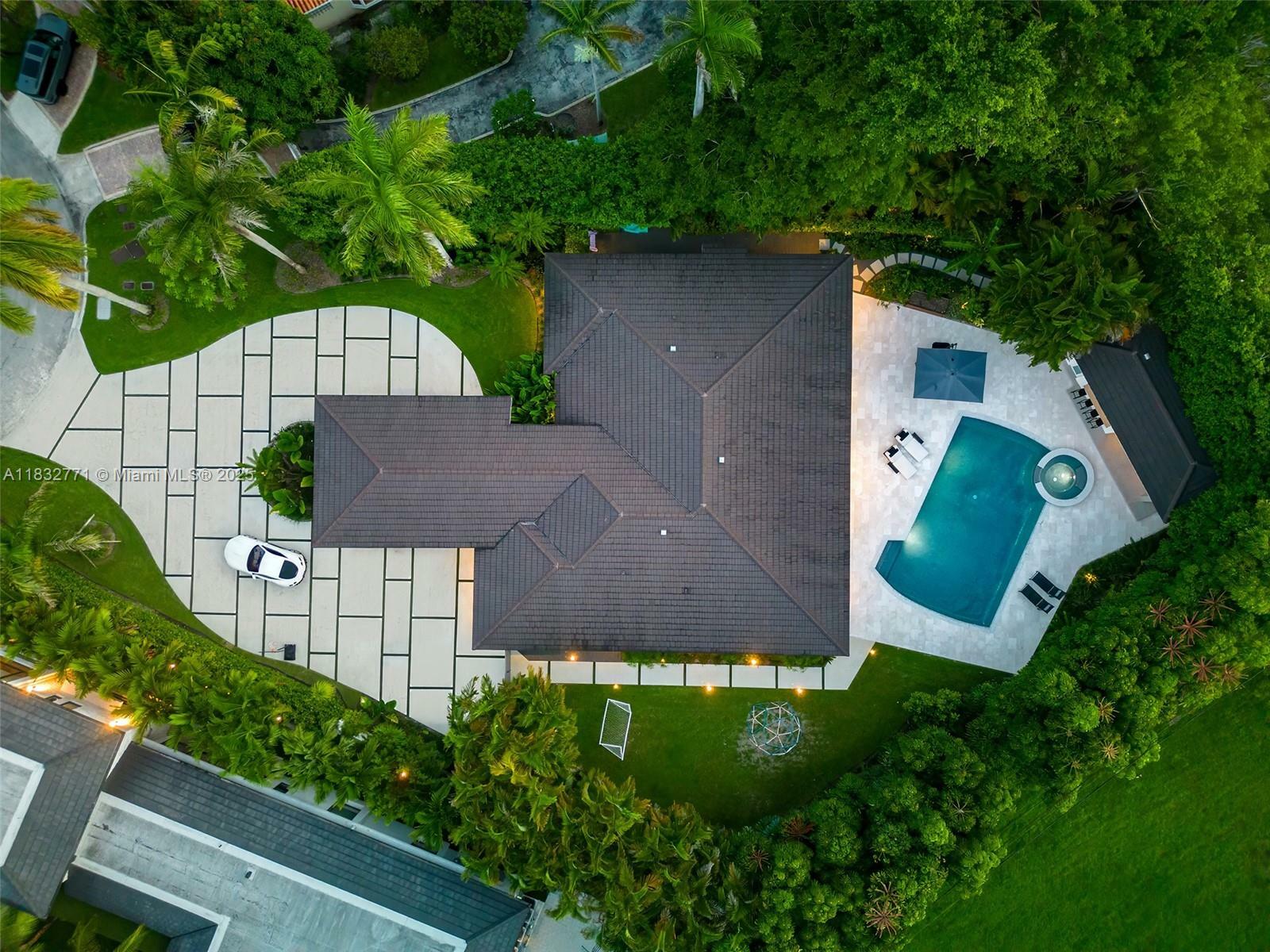 Property Photo:  4800 Bay Point Rd  FL 33137 