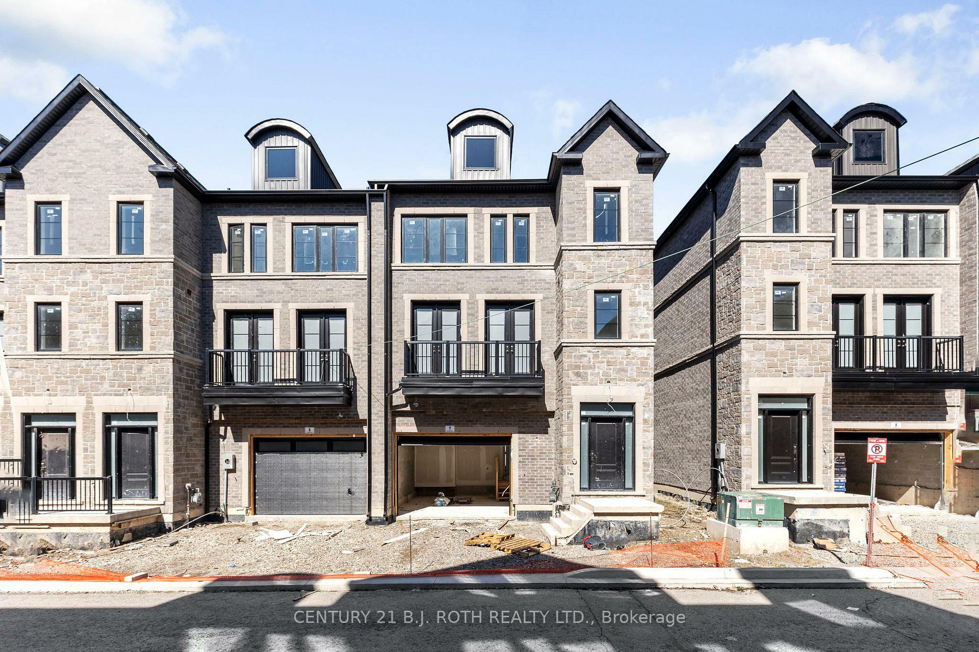 260 Eagle Street 7  Newmarket ON L3Y 1K1 photo