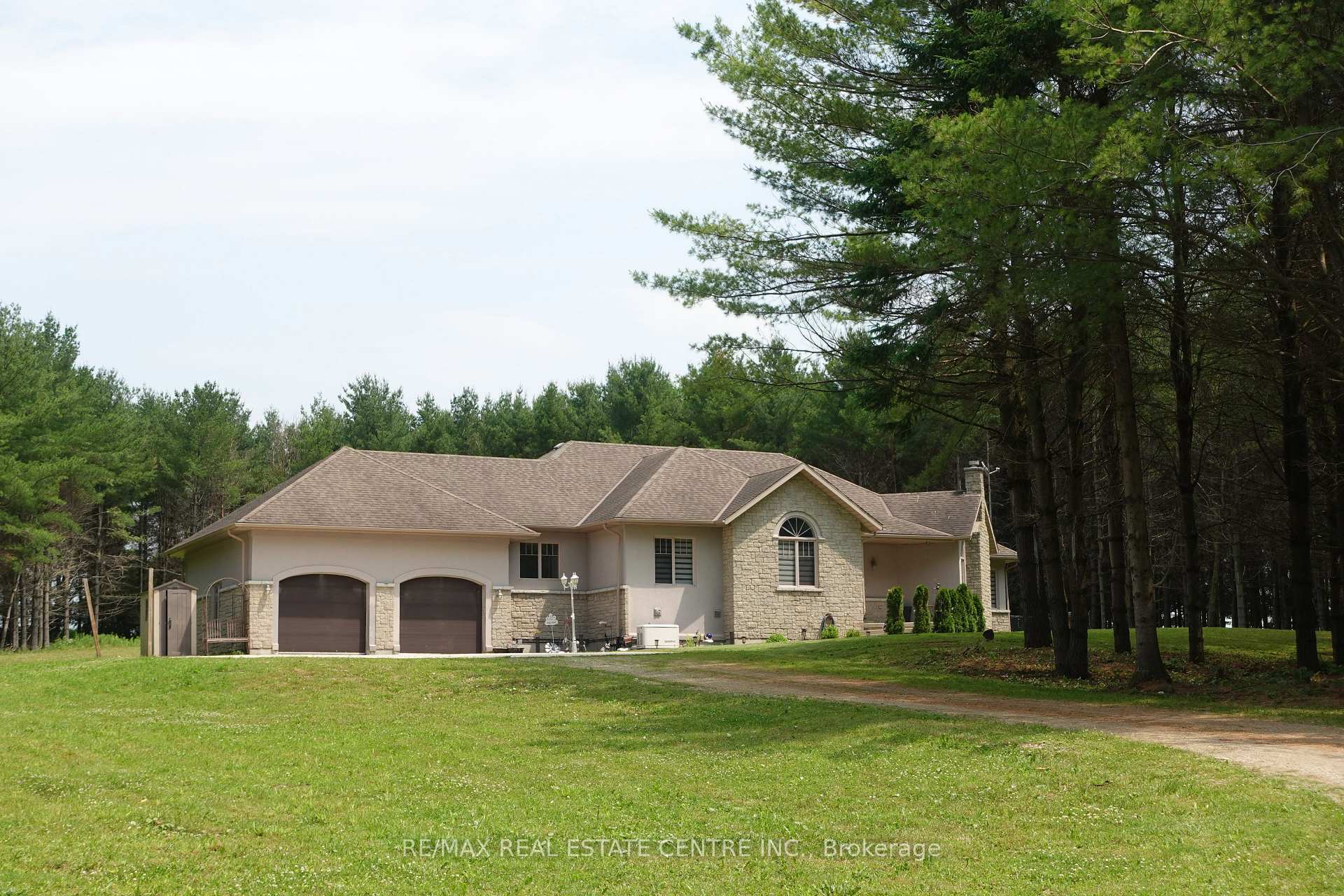 Property Photo: 230 South Water Street ON N0G 2L3