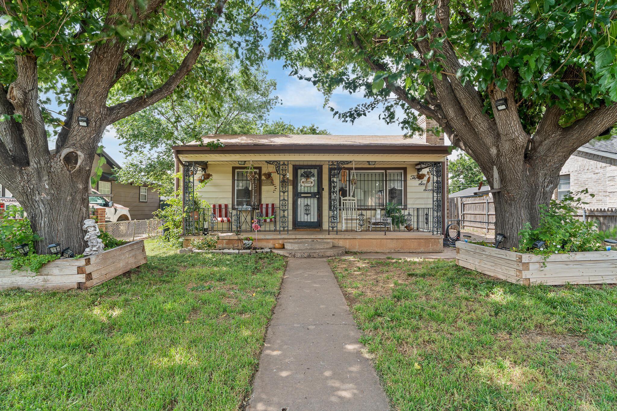 Property Photo: 3616 NE 21st Avenue TX 79107-7231