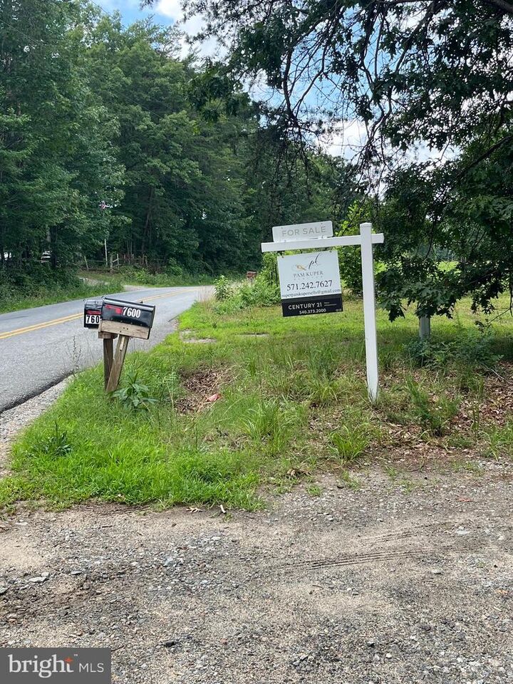 Property Photo: 7609 Lawyers Road VA 22551