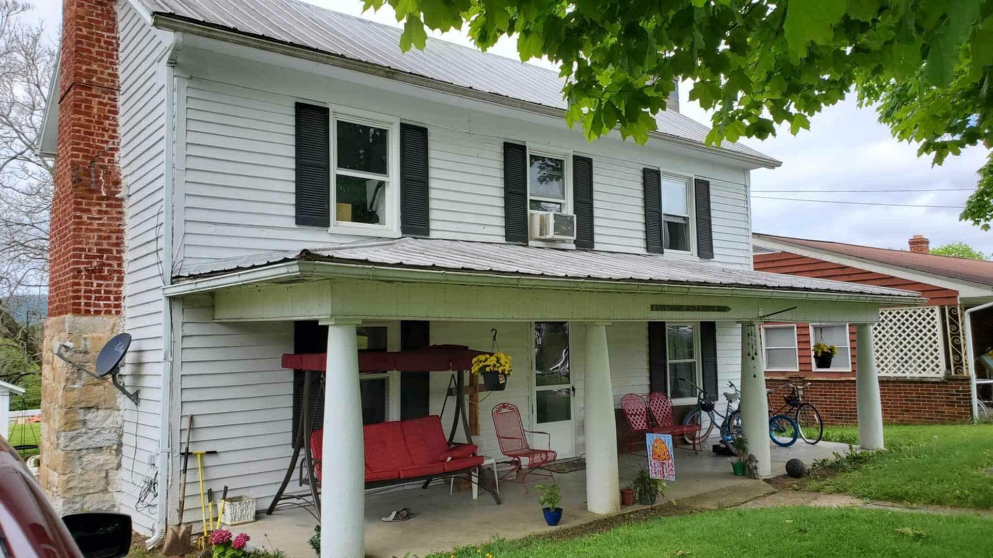Property Photo:  85 Main St  WV 24983 