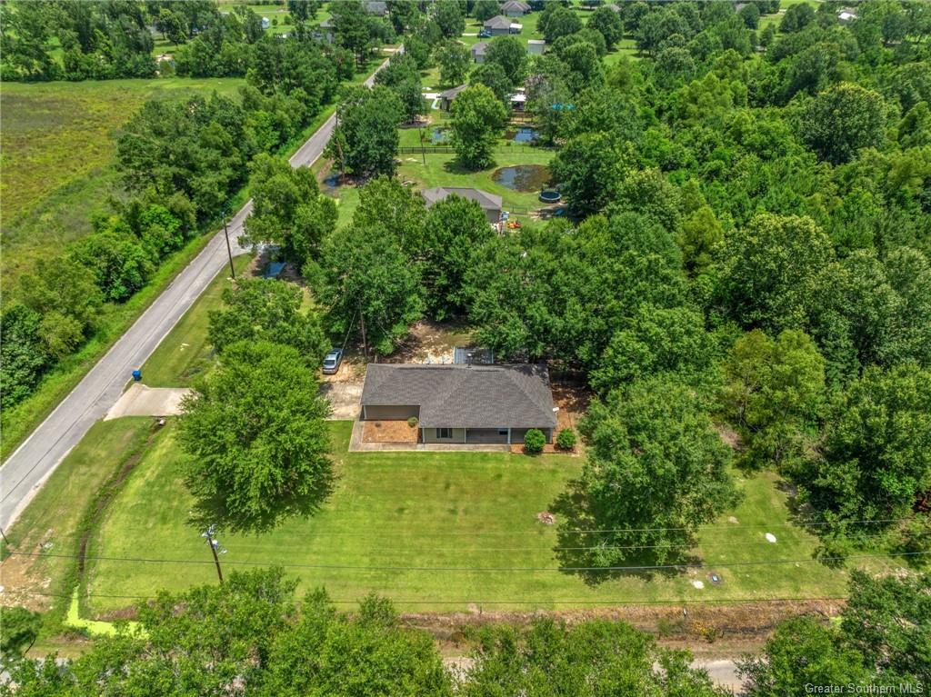 Property Photo: 109 Welcome Road LA 70657