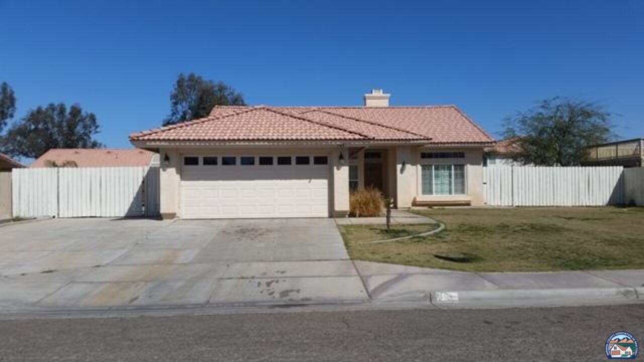 Property Photo: 545 Sagebrush St CA 92251