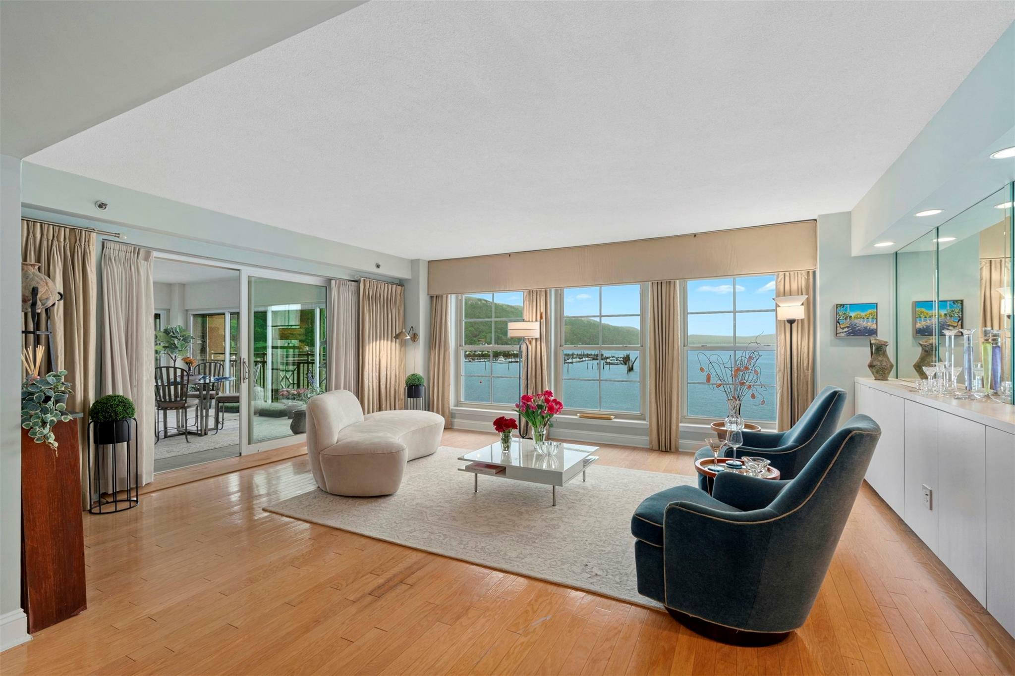 Property Photo:  208 Harbor Cove  NY 10968 