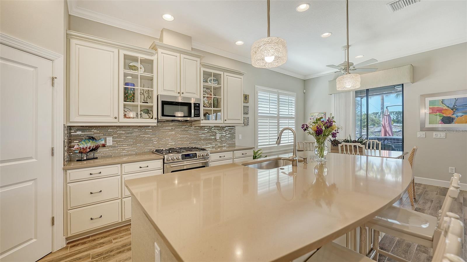 Property Photo: 5234 Napoli Run FL 34211