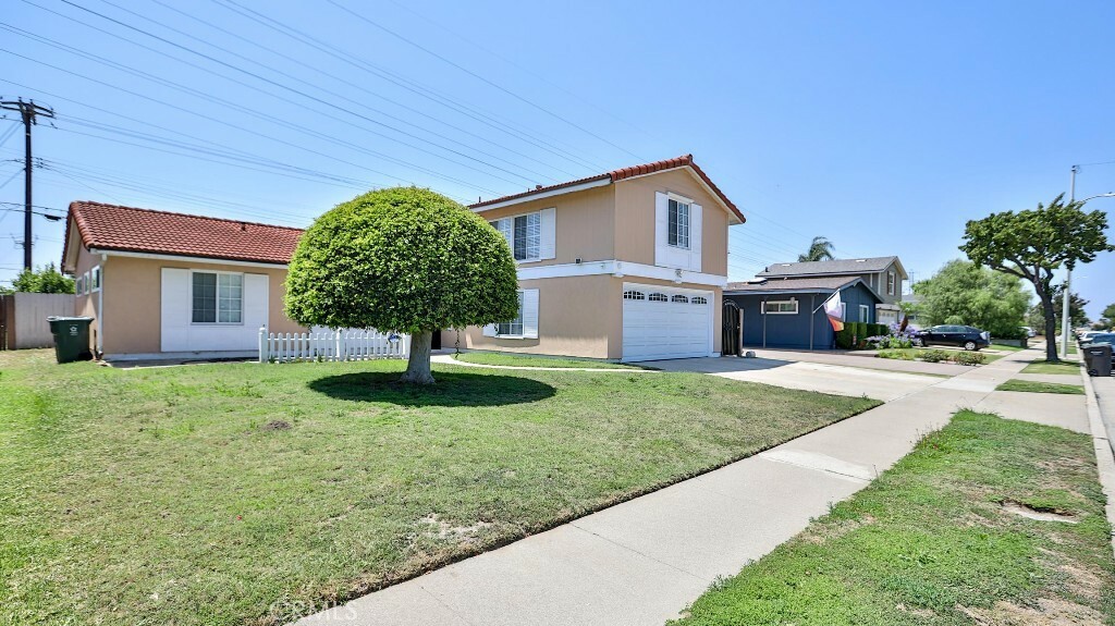 Property Photo: 17475 Santa Lucia Street CA 92708