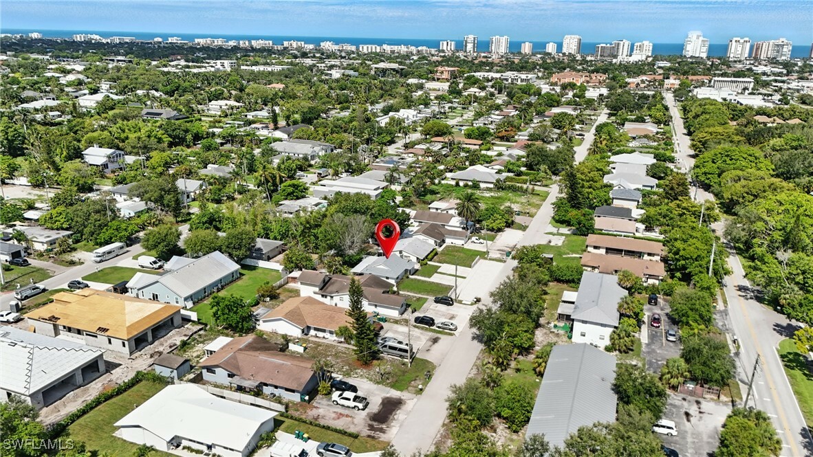 Property Photo: 1336 Highlands Drive FL 34103