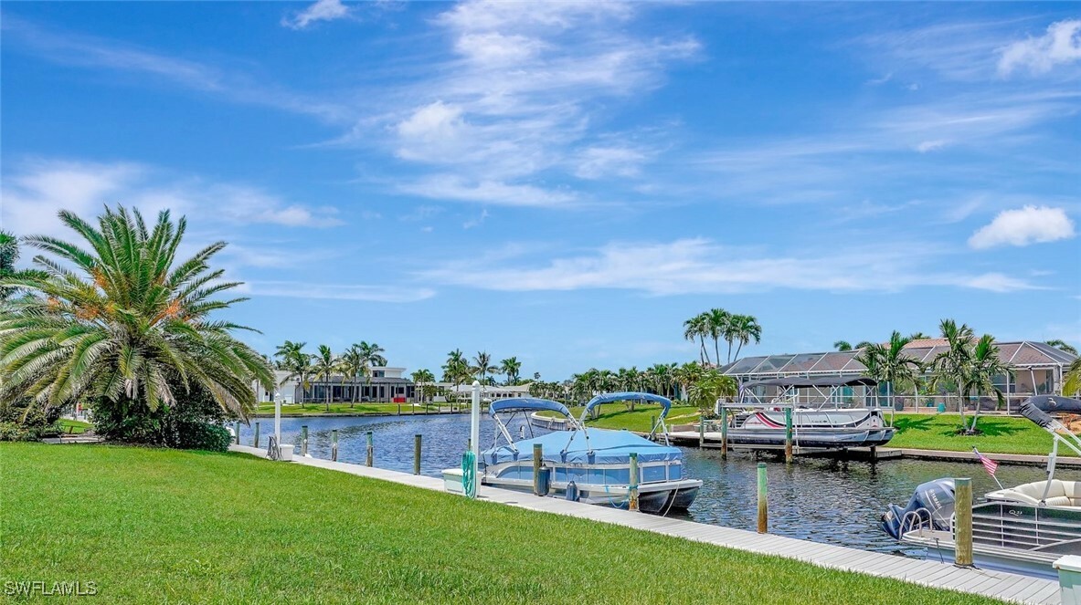 Property Photo: 4309 Mariner Way 304 FL 33919