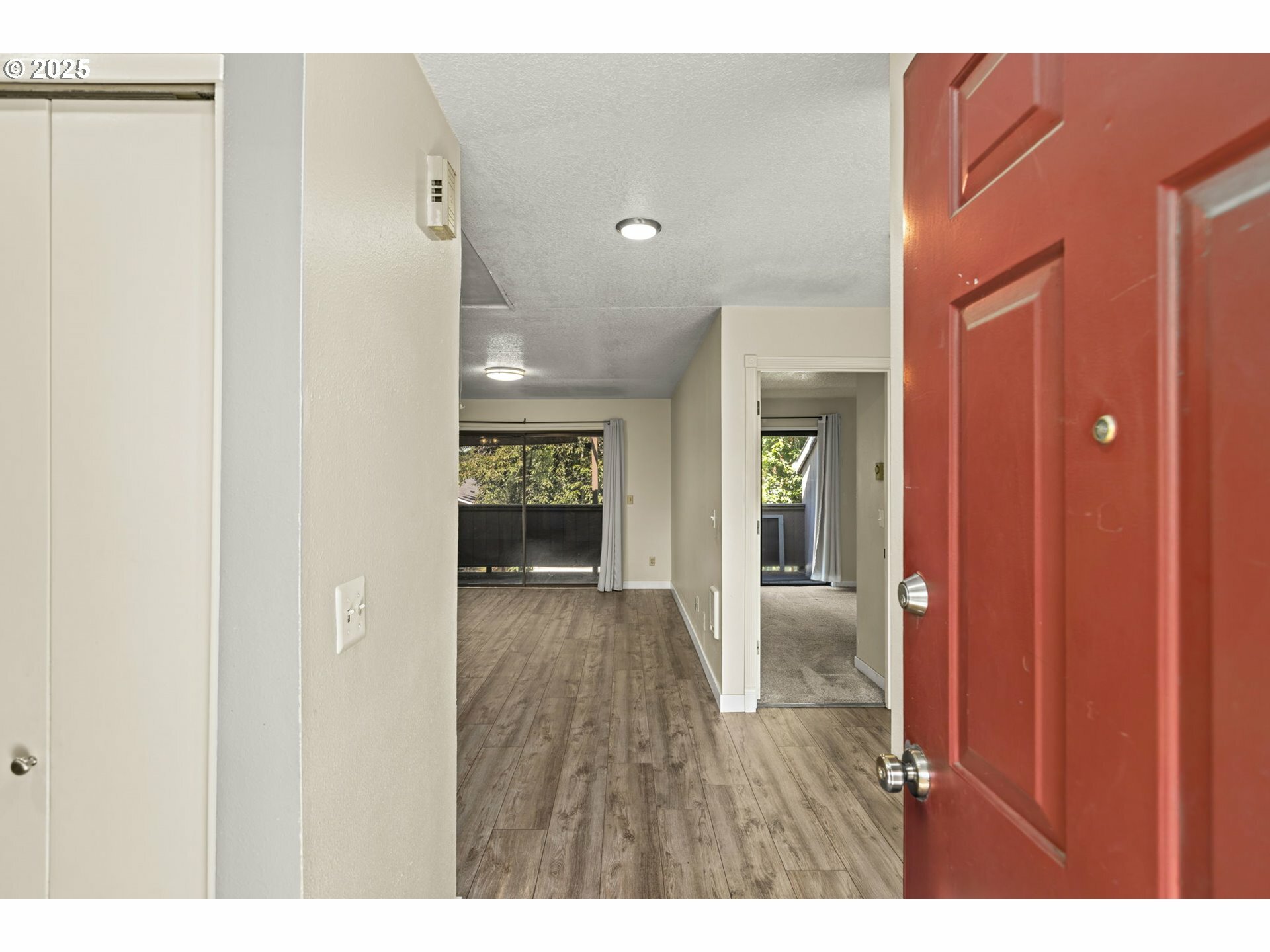 Property Photo:  603 SE 148th Ave  OR 97233 