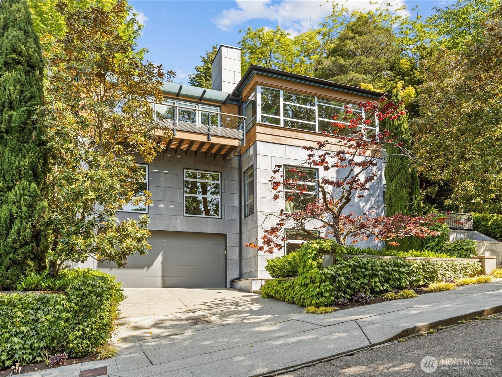Property Photo:  3332 E Ford Place  WA 98112 
