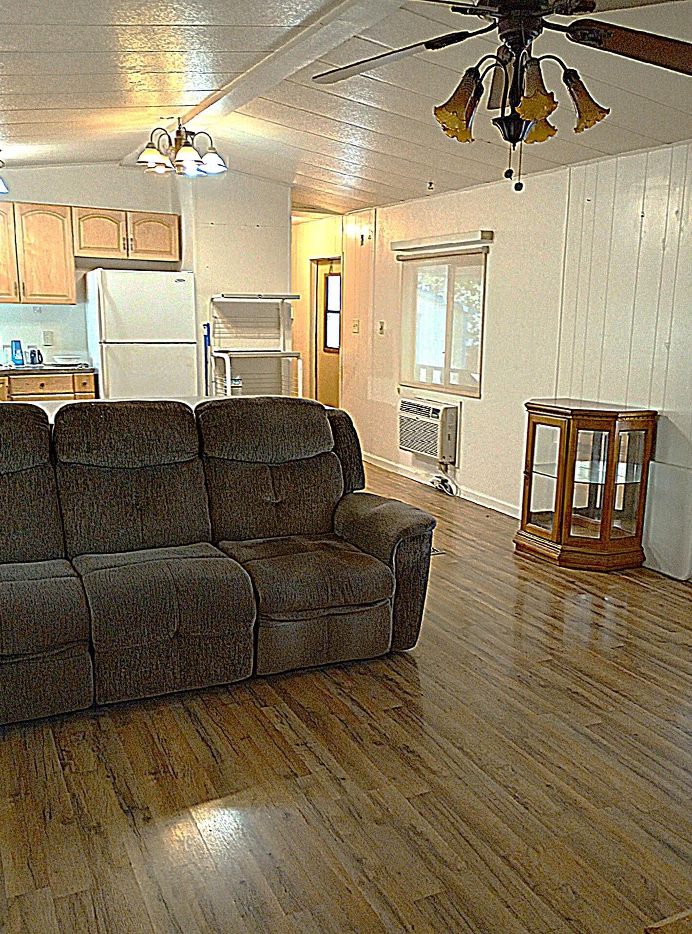 Property Photo: 7252 Whitehouse Drive CA 96007