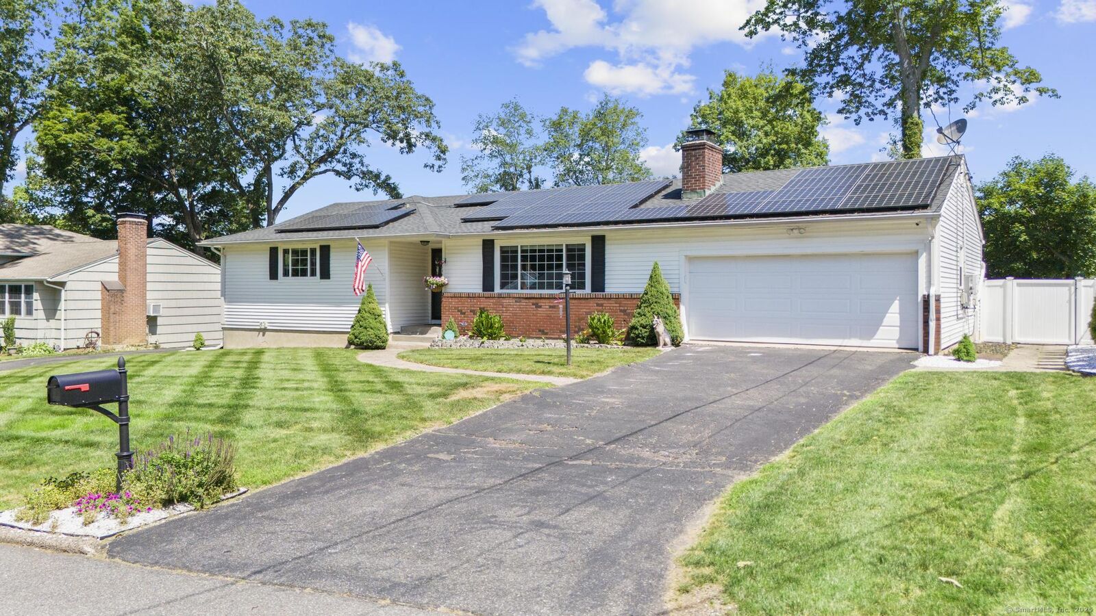 Property Photo:  24 Pine Tree Ridge  CT 06450