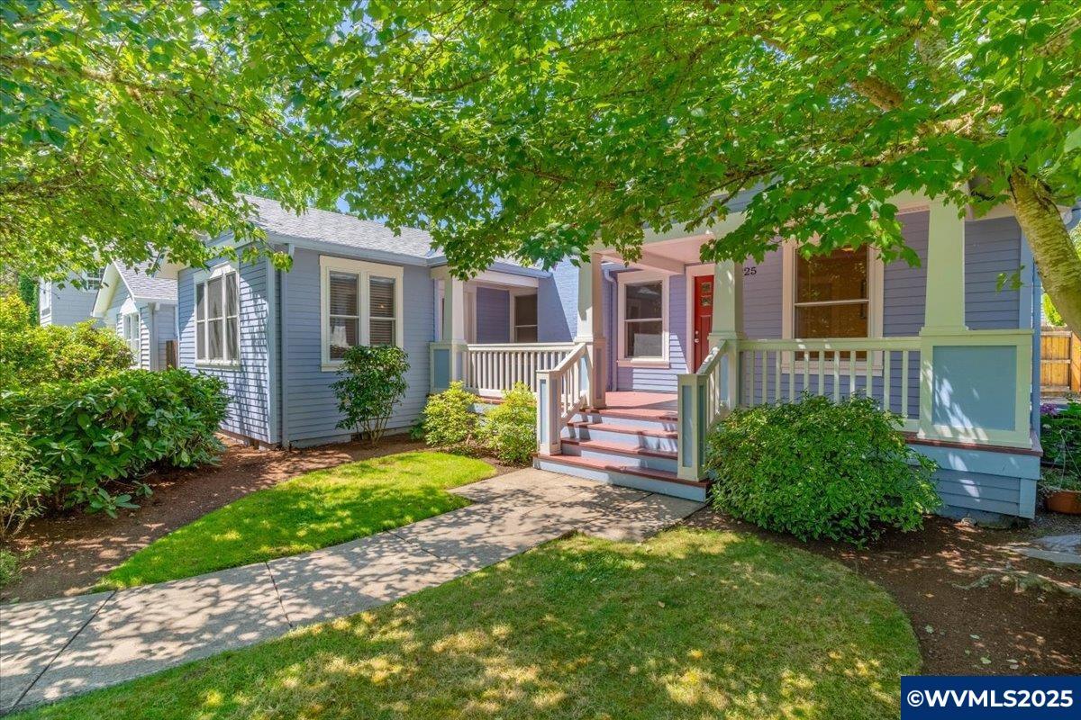 Property Photo: 1925 Fairmount Av S OR 97302