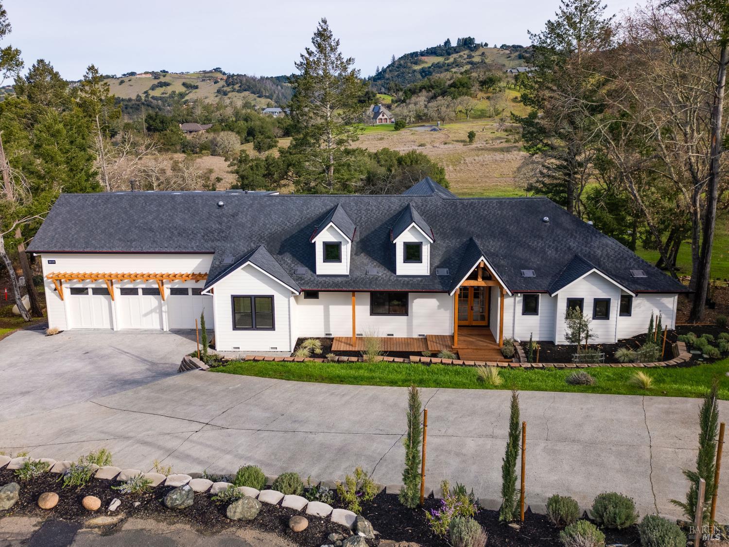 1059 Maverick Court  Santa Rosa CA 95404 photo