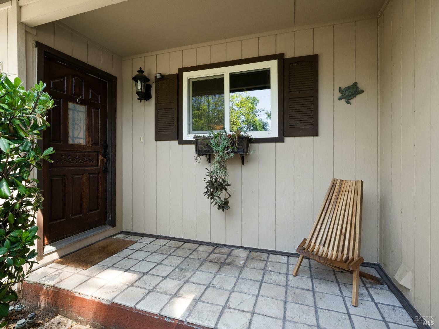 Property Photo: 580 W 2nd Street CA 95425
