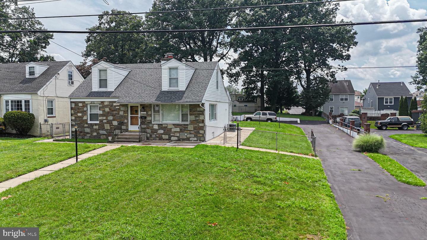 4600 Aubrey Avenue  Philadelphia PA 19114 photo