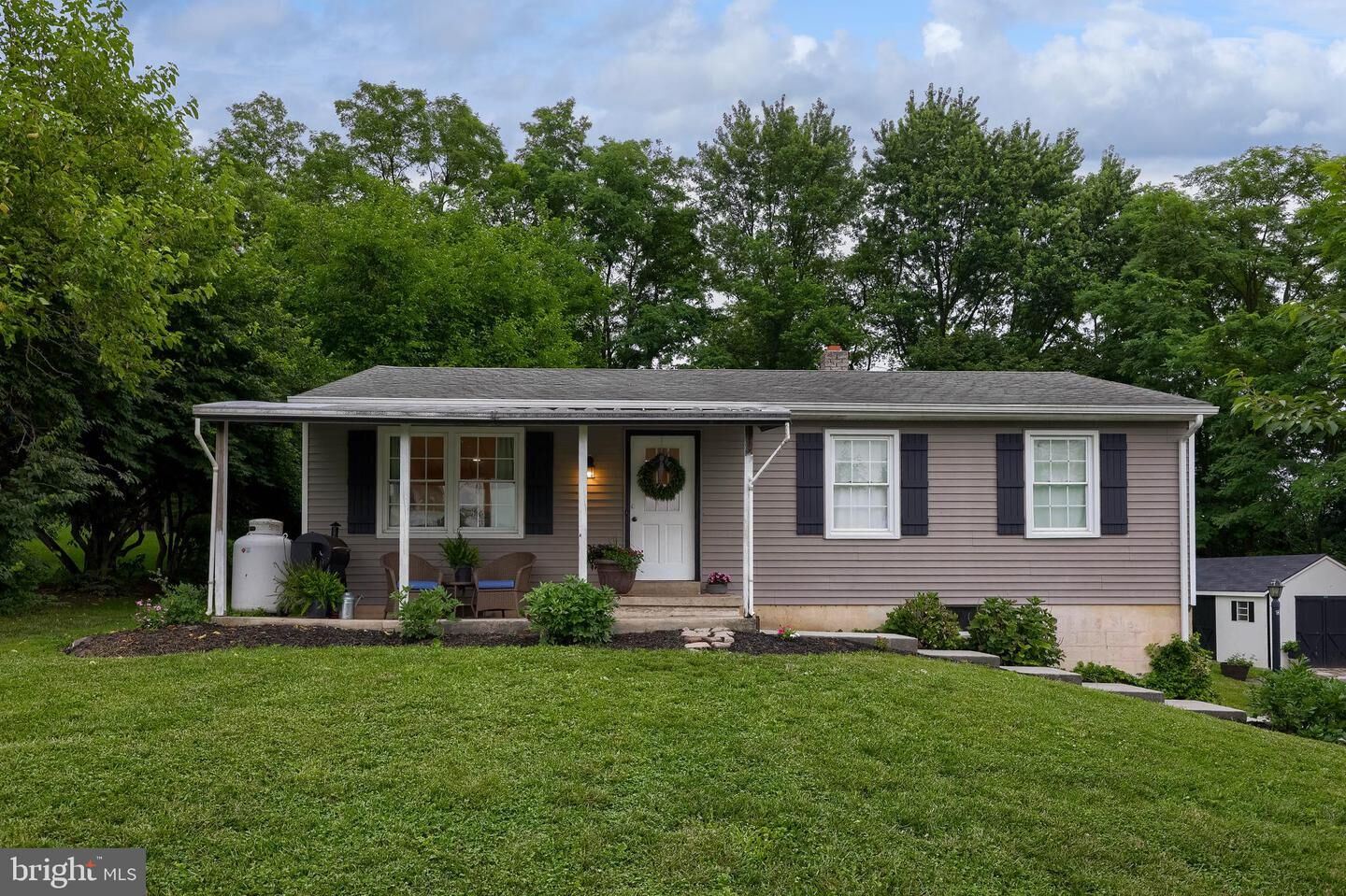 Property Photo: 210 Prospect Hill PA 17073