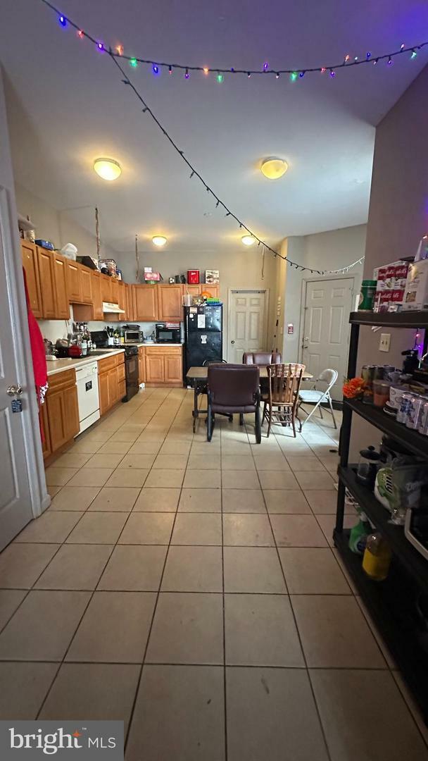 Property Photo: 1531 W Norris Street PA 19121
