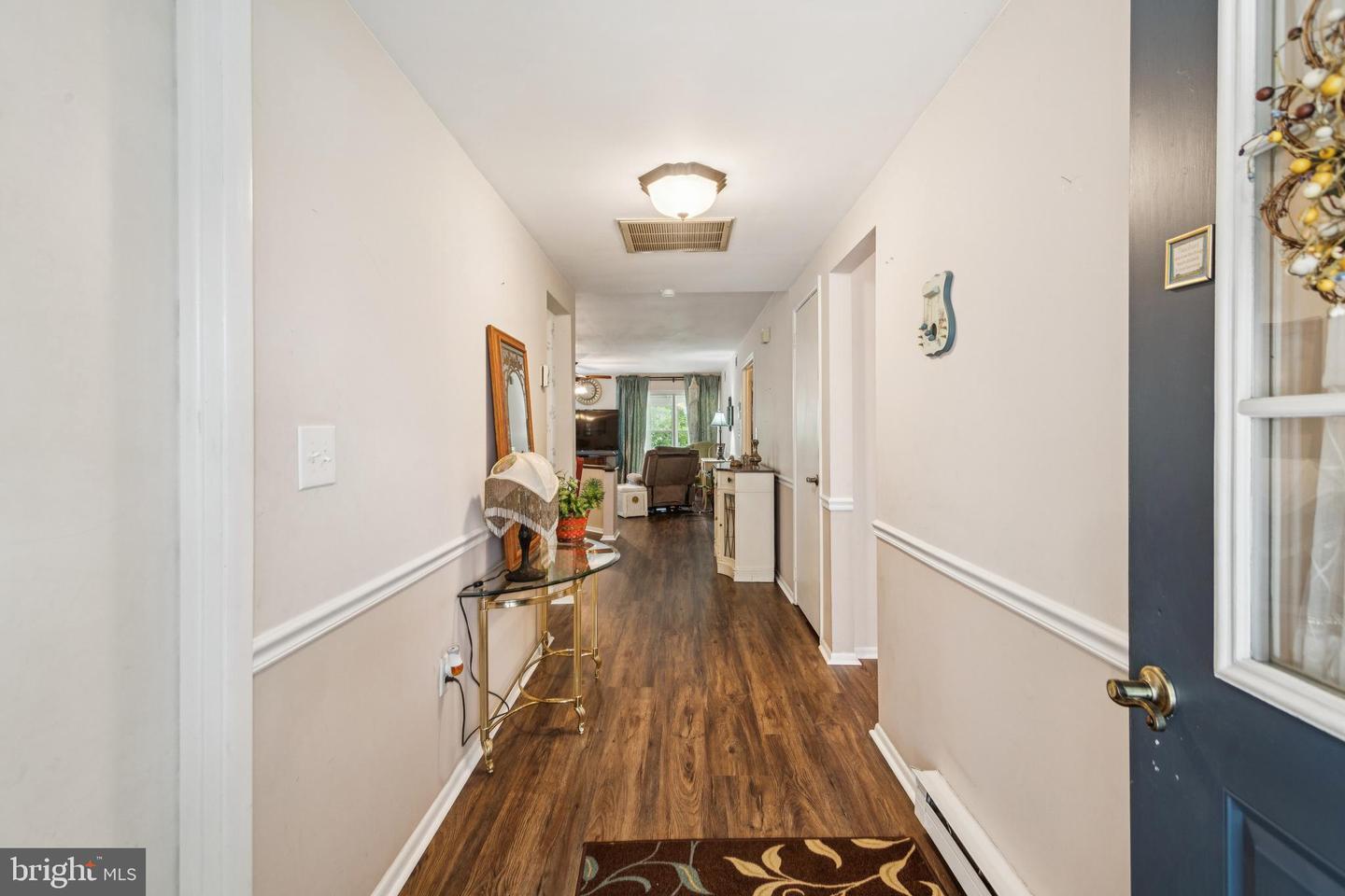 Property Photo:  53 Finchley Court  NJ 08088 