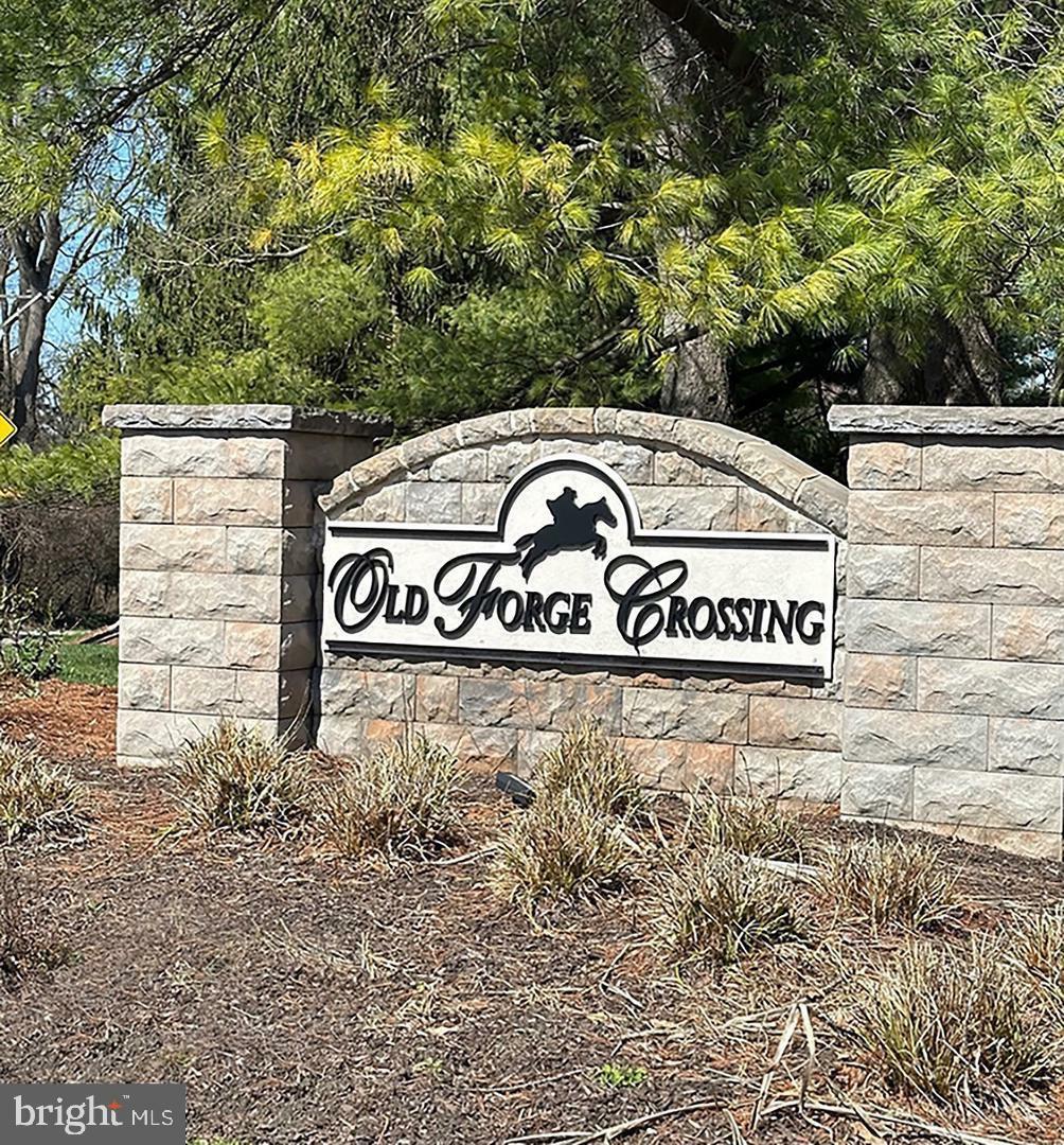 Property Photo: 367 Old Forge Crossing 367 PA 19333