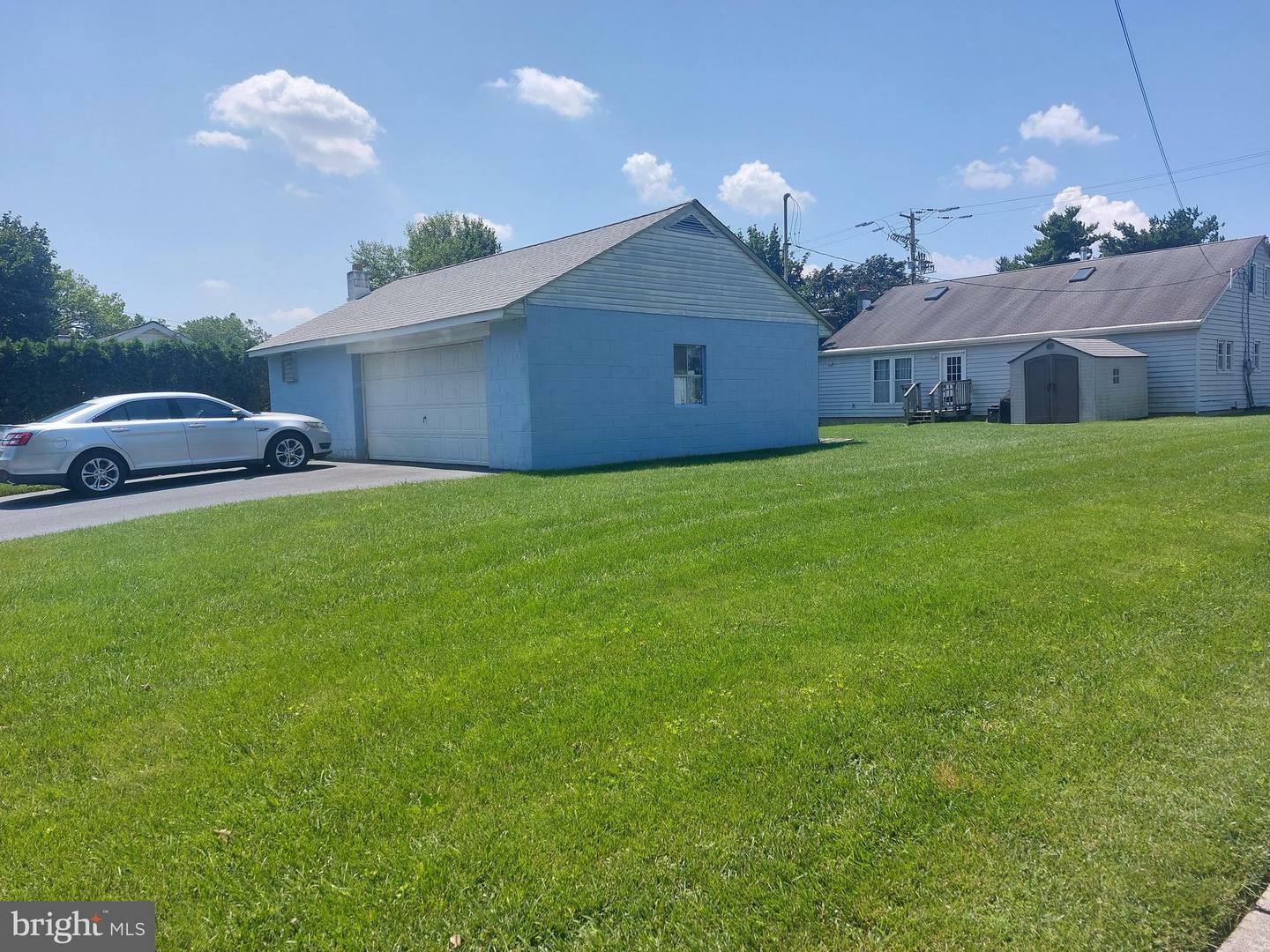 Property Photo: 140 N Prince Street PA 17078