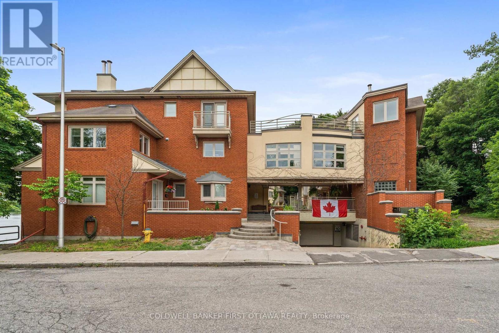Property Photo:  250 Fountain Place 111F  ON K1N 9N7 
