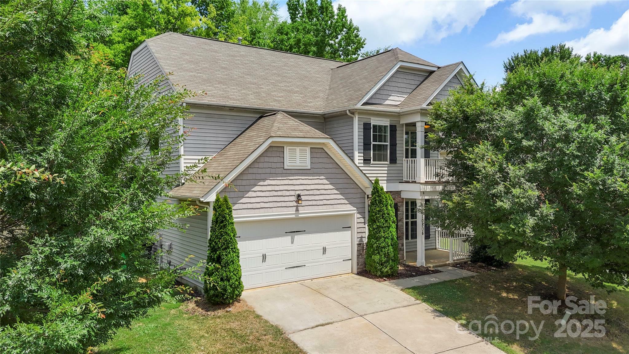 Property Photo: 10806 Cove Point Drive NC 28278
