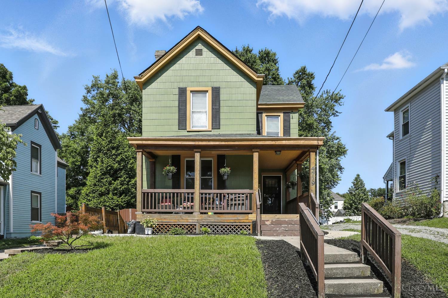 Property Photo: 4719 Castle Place OH 45227