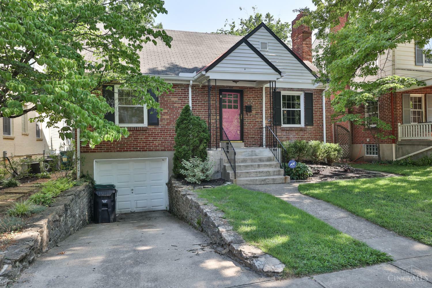Property Photo: 3422 Oak Lane OH 45209