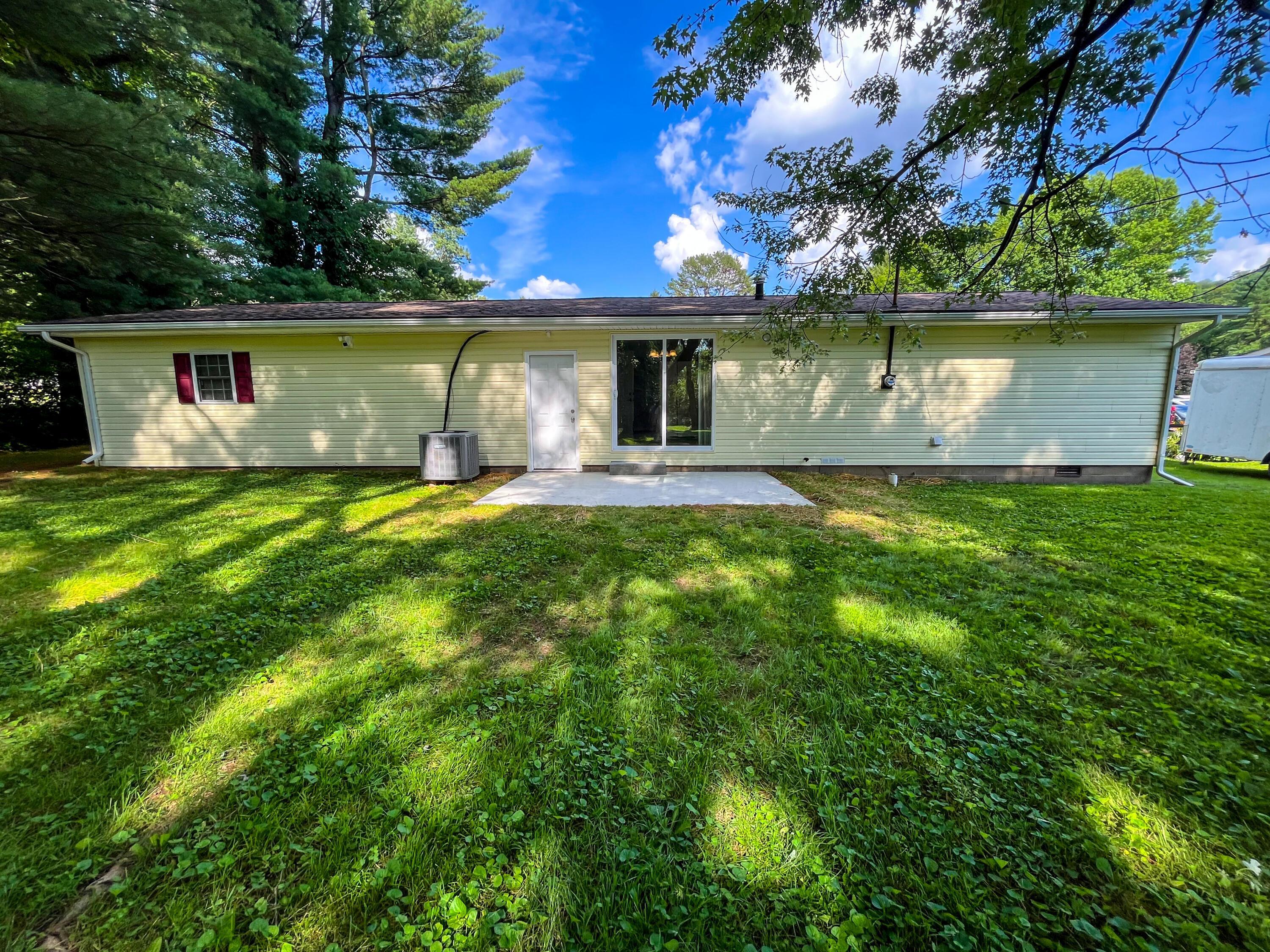 Property Photo: 2065 Russell Drive OH 43701