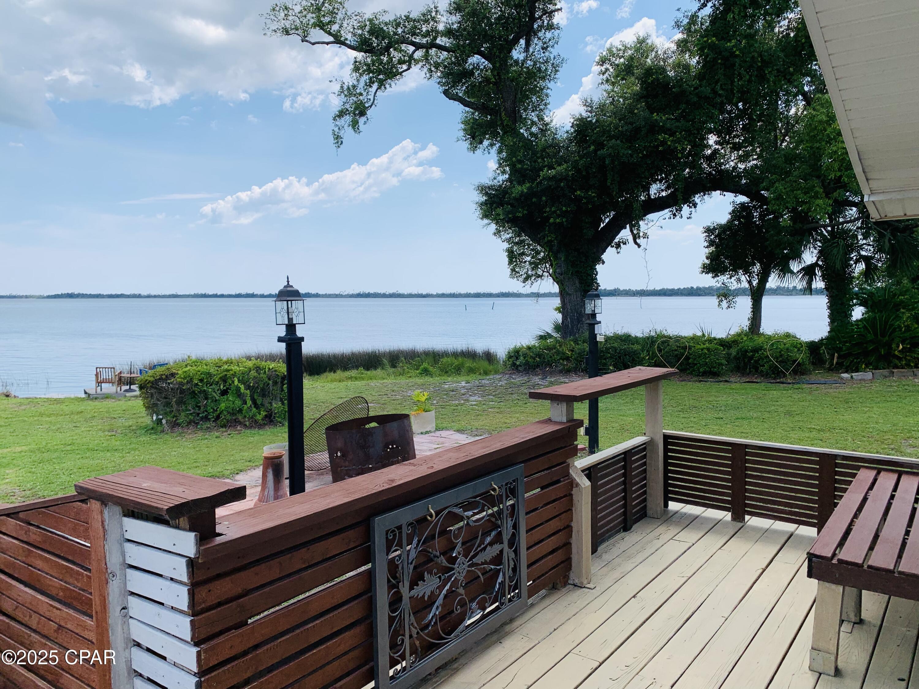 Property Photo: 4700 E 6th Street FL 32404