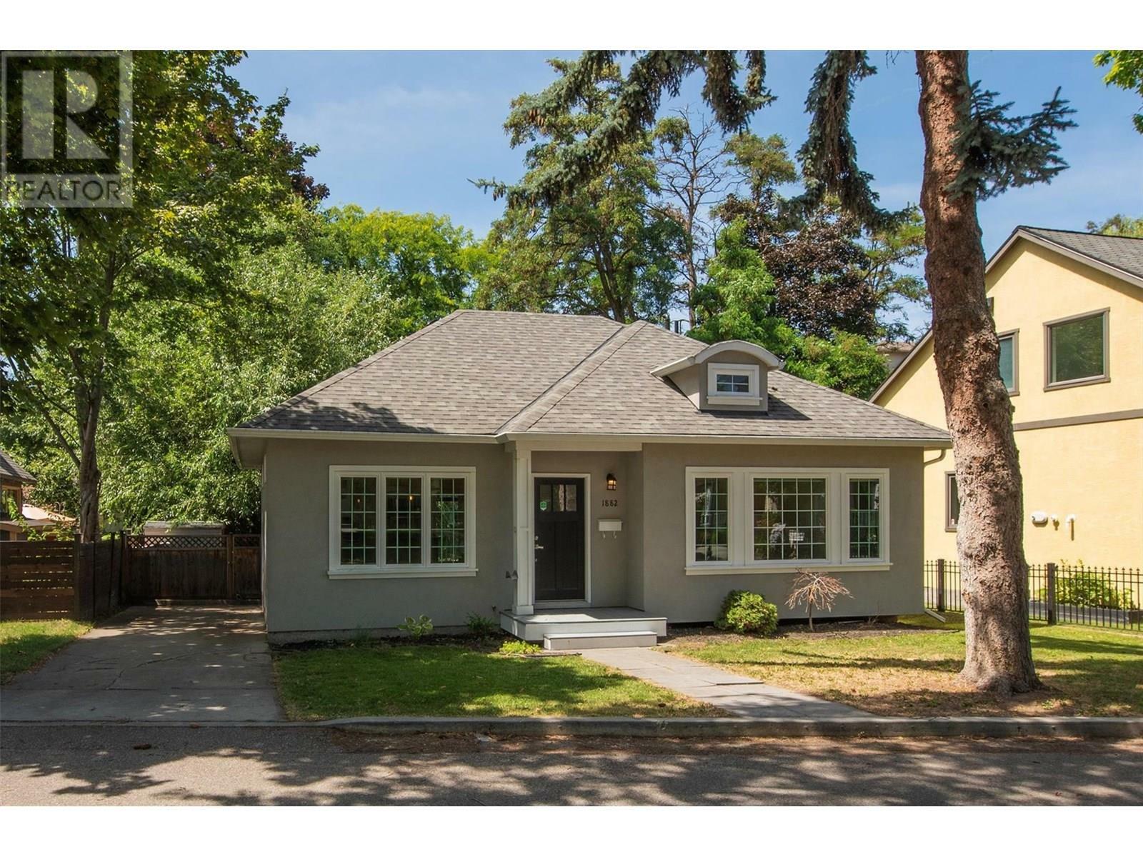 Property Photo: 1882 Marshall Street BC V1Y 2B7