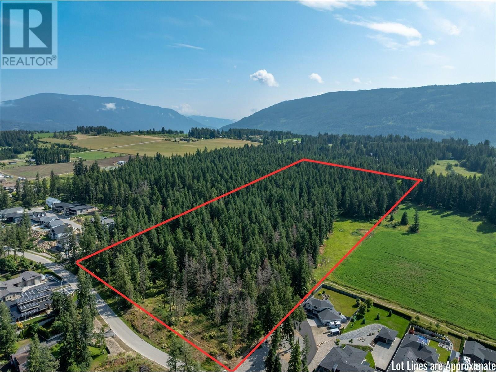 Property Photo:  3610 20 Street Northeast  BC V1E 2G9 