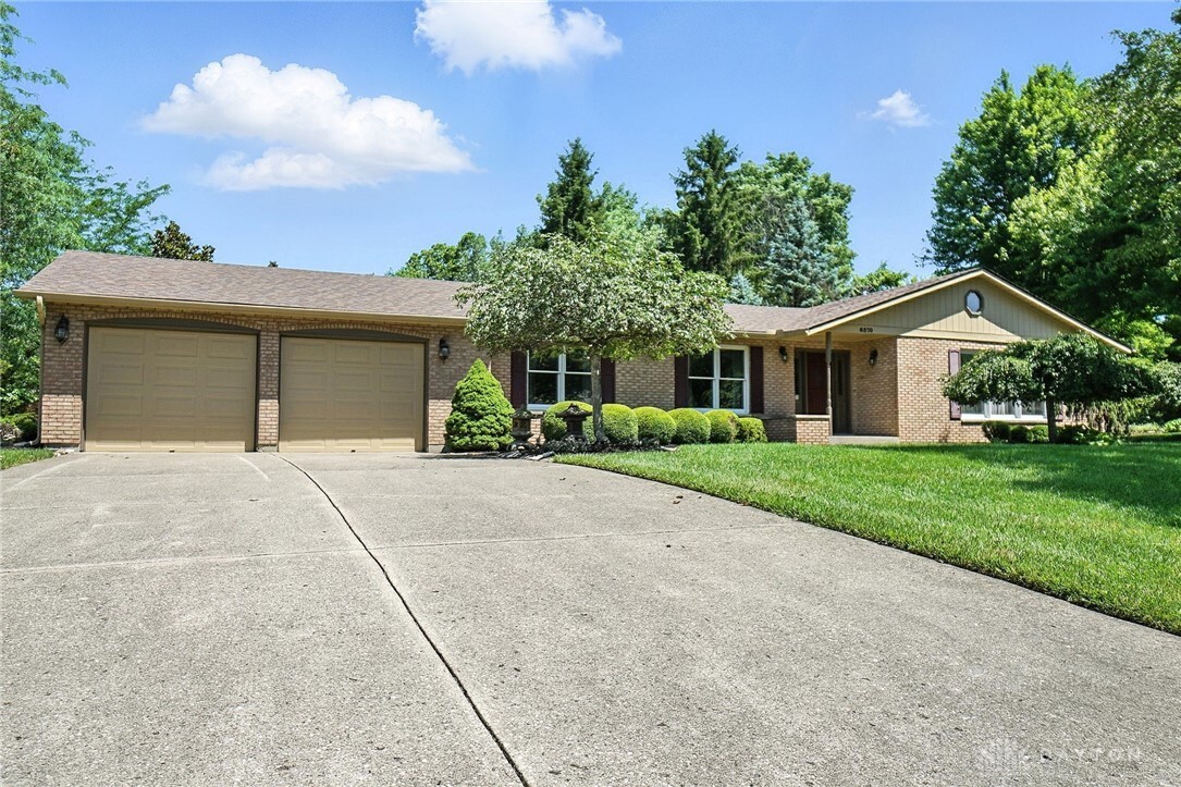 Property Photo:  6570 Glastonbury Court  OH 45005 