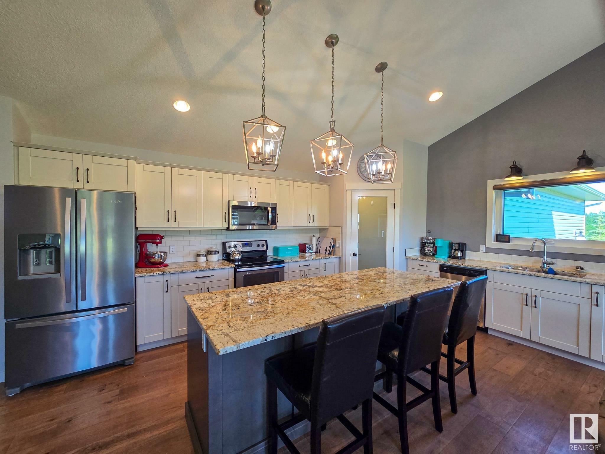 Photo de la propriété: 52329 Rge Road 13 2 AB T7Y 2C2